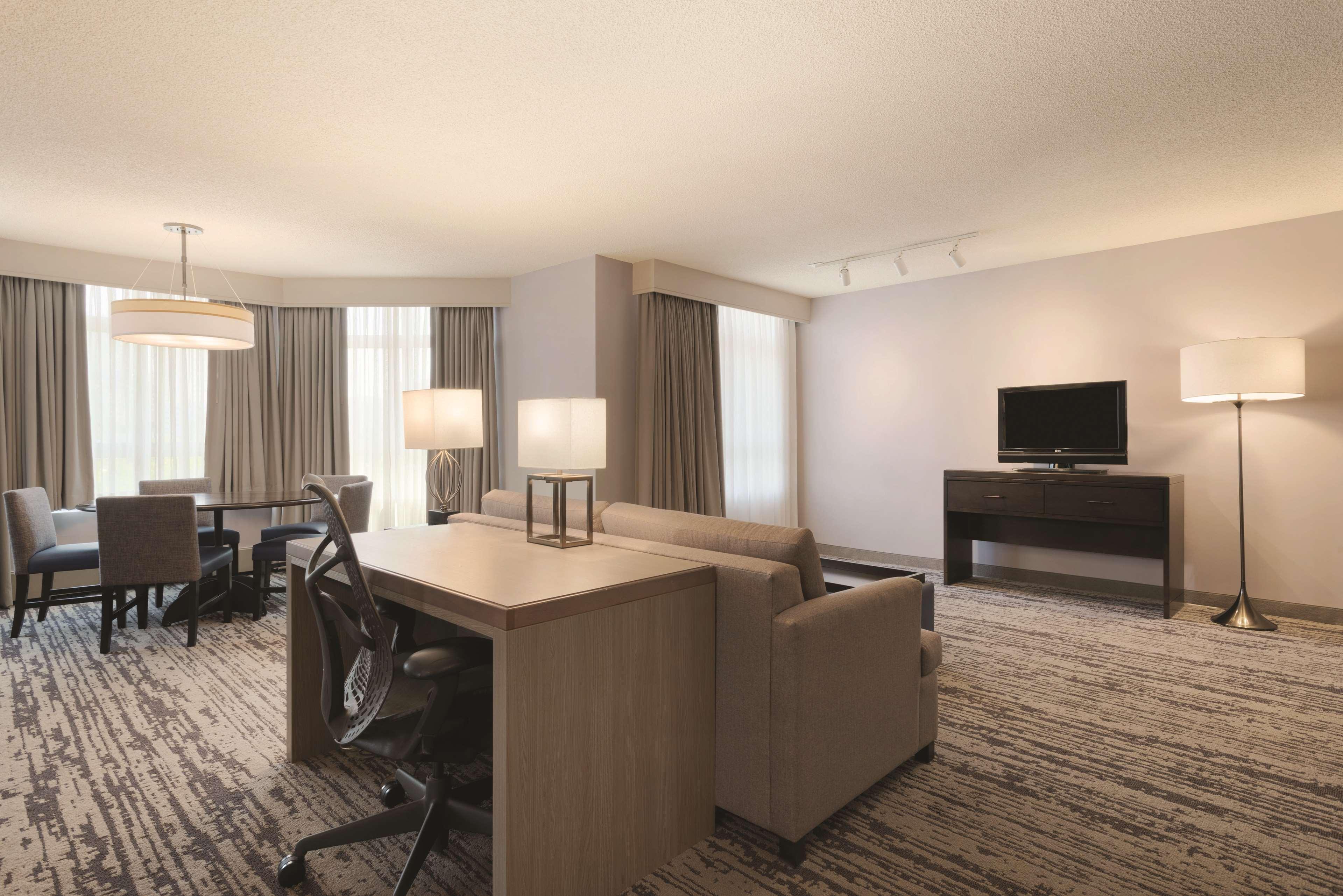 Embassy Suites By Hilton Atlanta At Centennial Olympic Park Bagian luar foto