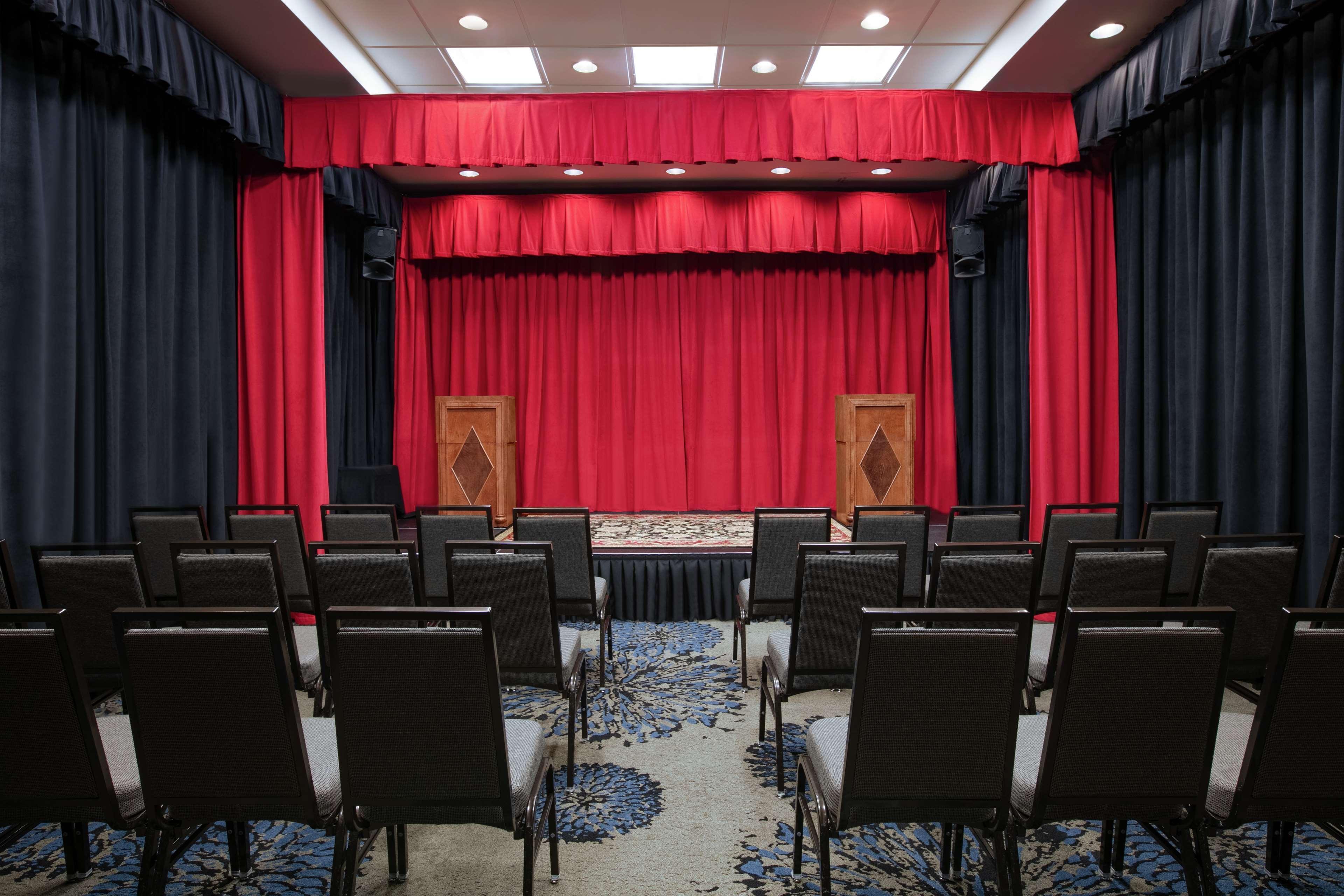Embassy Suites By Hilton Atlanta At Centennial Olympic Park Bagian luar foto