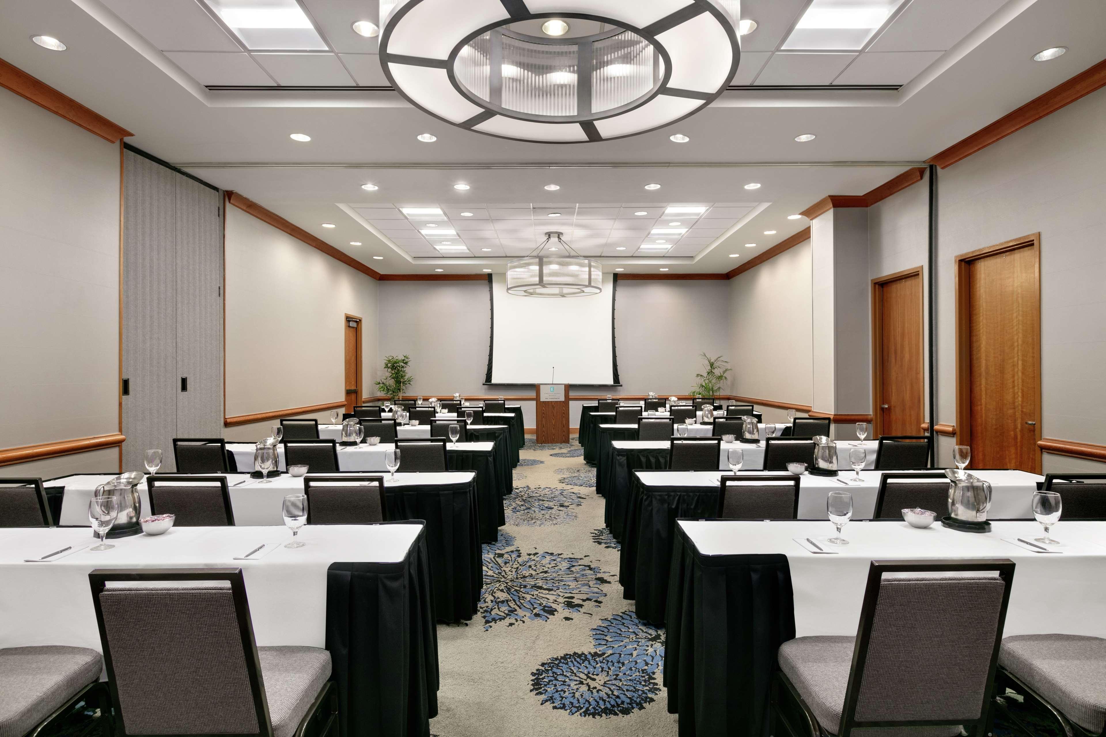 Embassy Suites By Hilton Atlanta At Centennial Olympic Park Bagian luar foto