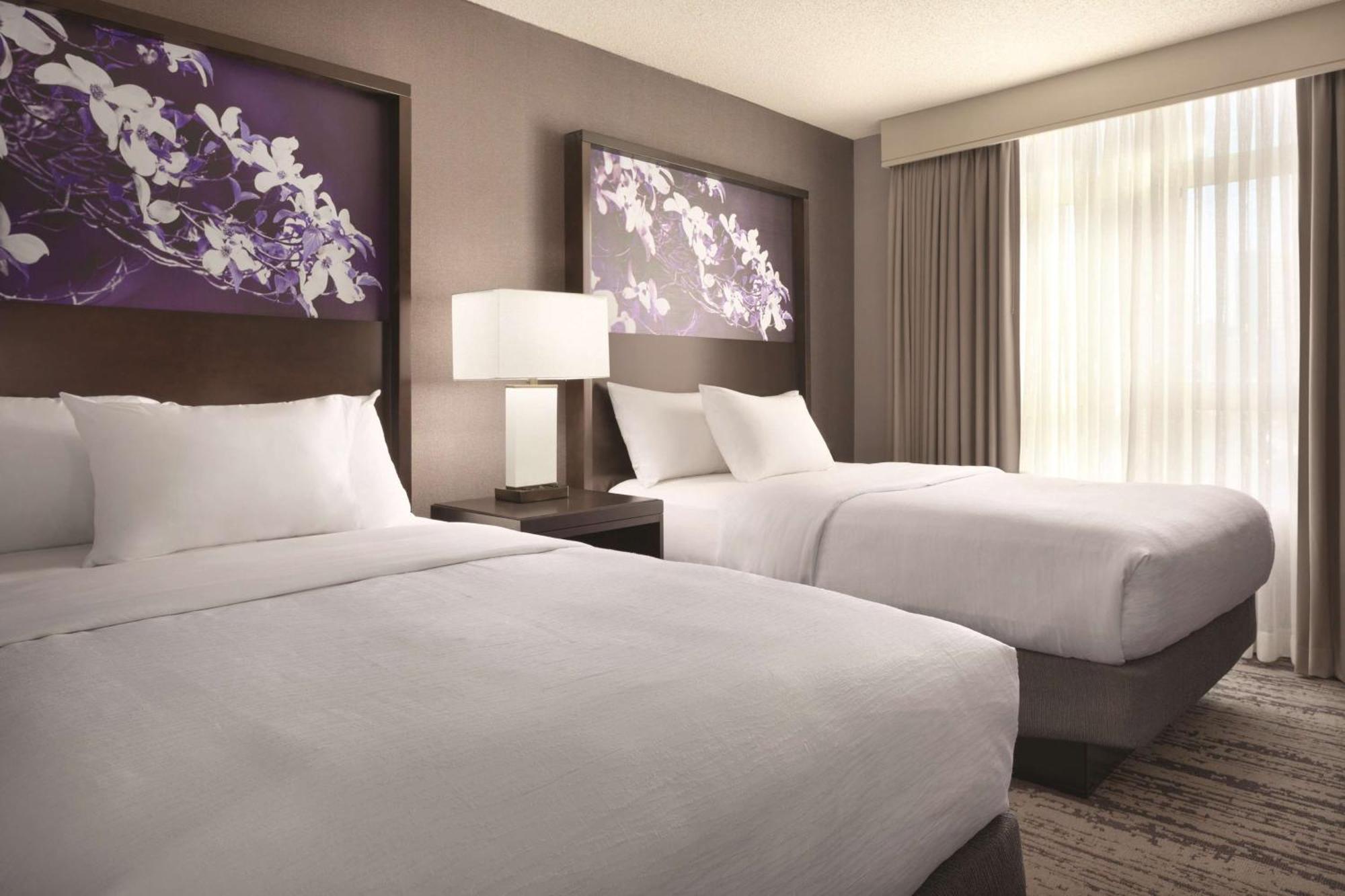 Embassy Suites By Hilton Atlanta At Centennial Olympic Park Bagian luar foto