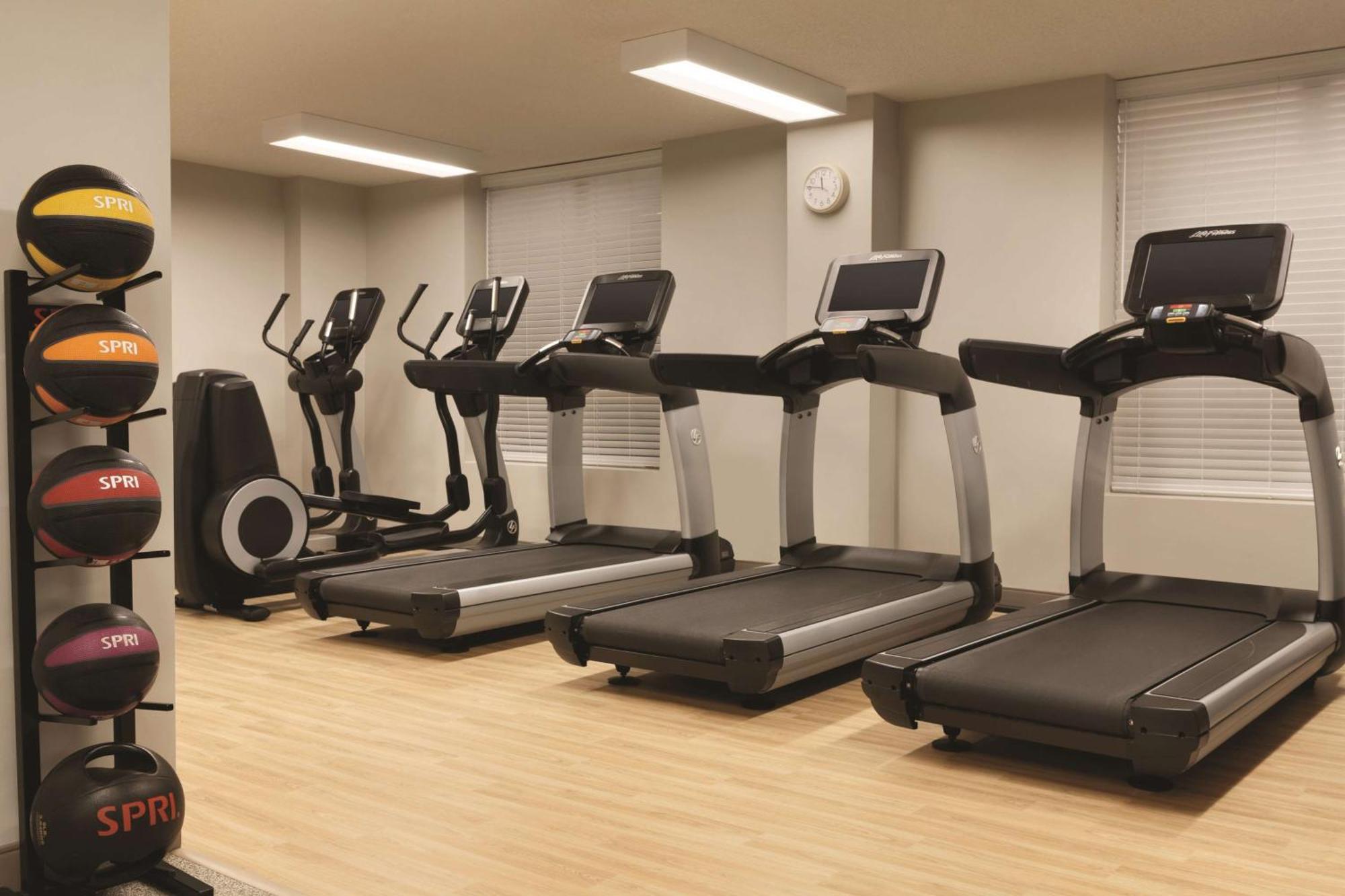 Embassy Suites By Hilton Atlanta At Centennial Olympic Park Bagian luar foto