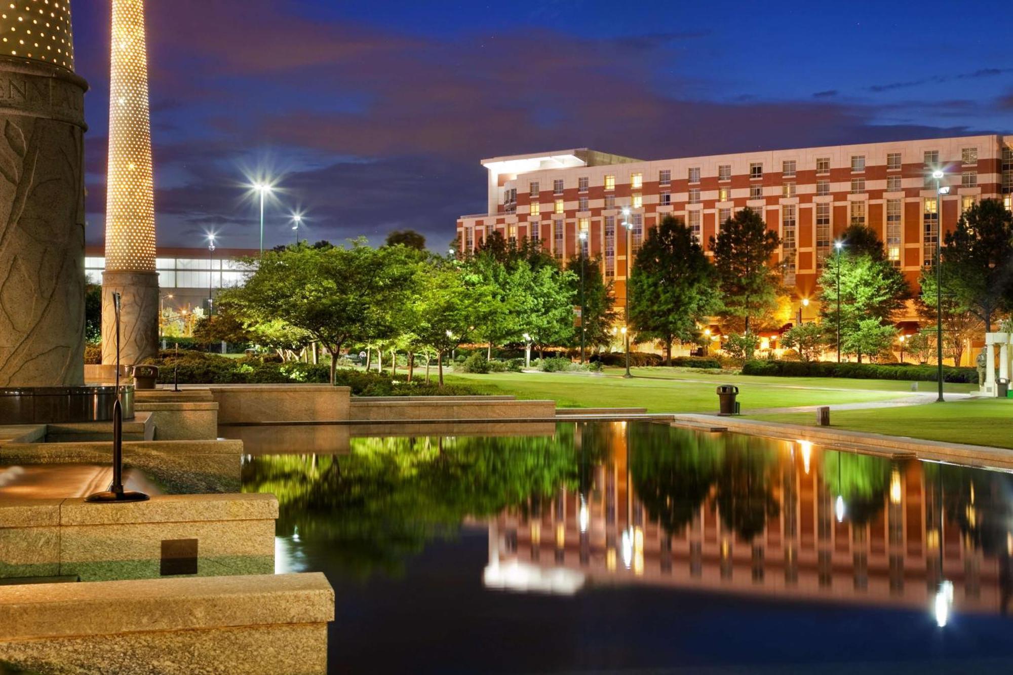 Embassy Suites By Hilton Atlanta At Centennial Olympic Park Bagian luar foto