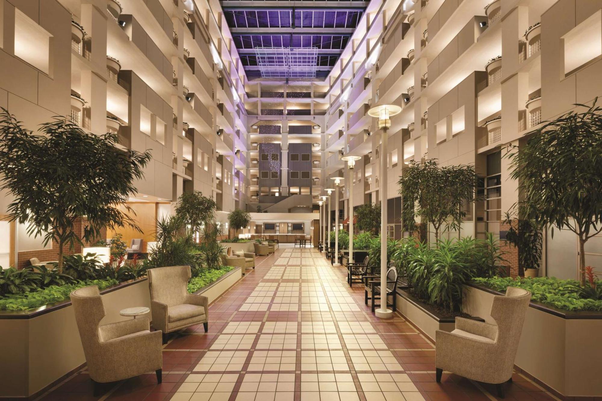 Embassy Suites By Hilton Atlanta At Centennial Olympic Park Bagian luar foto